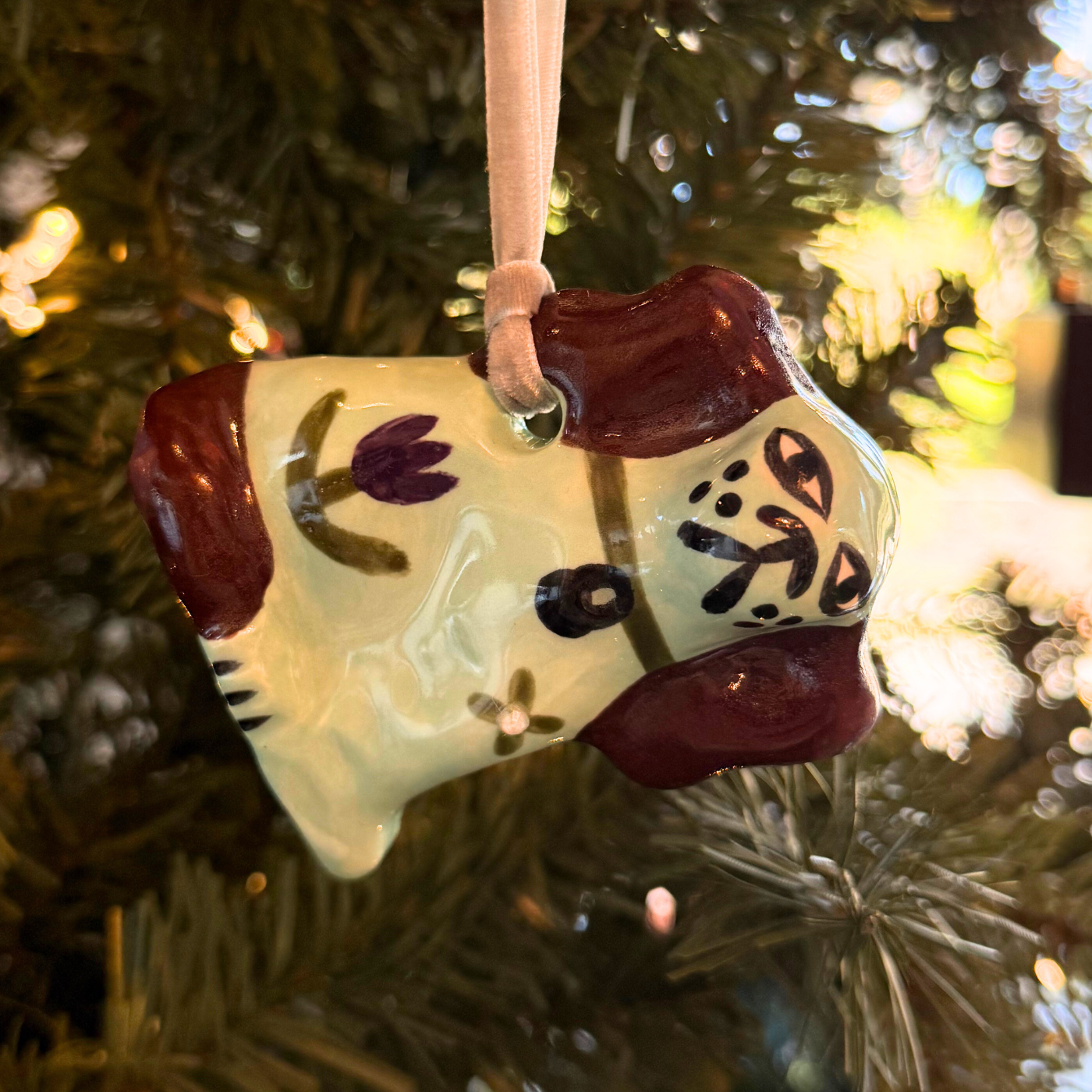 Paul Cannon Staffordshire Dog Ornament - Mint and Brown