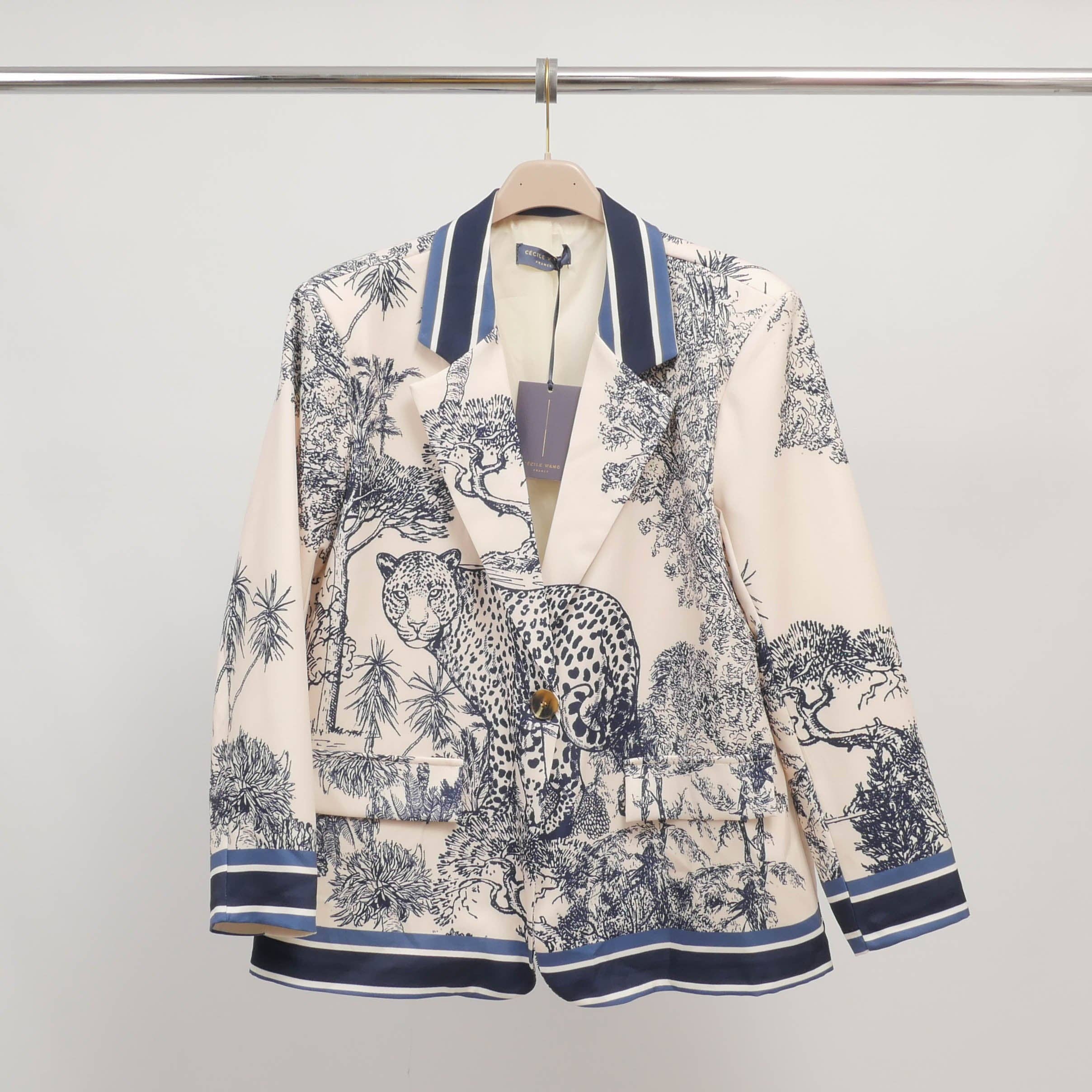 Jungle print jacket with contrasting collar