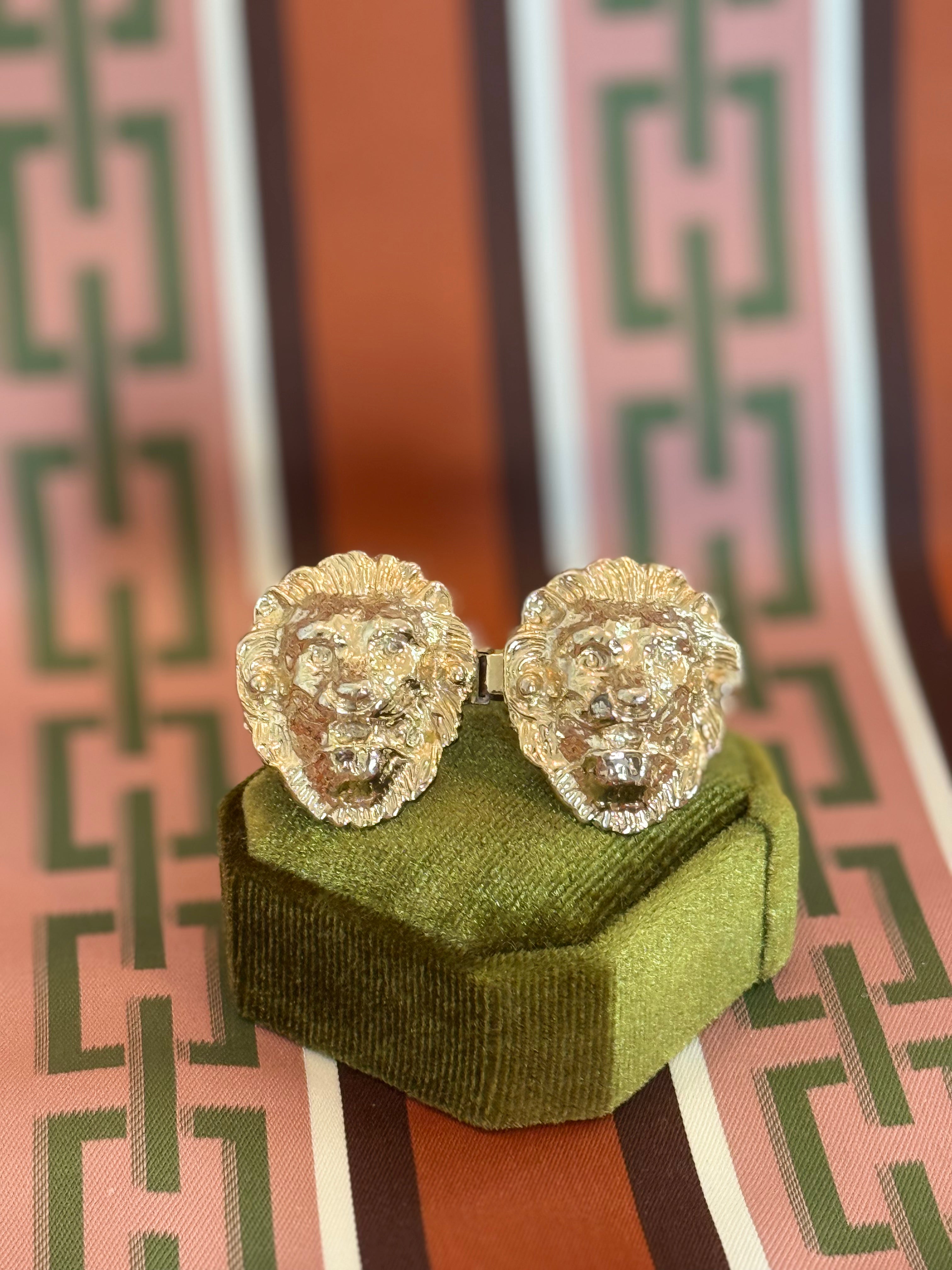 Vintage Gold Lions Head Interlocking Belt Buckle