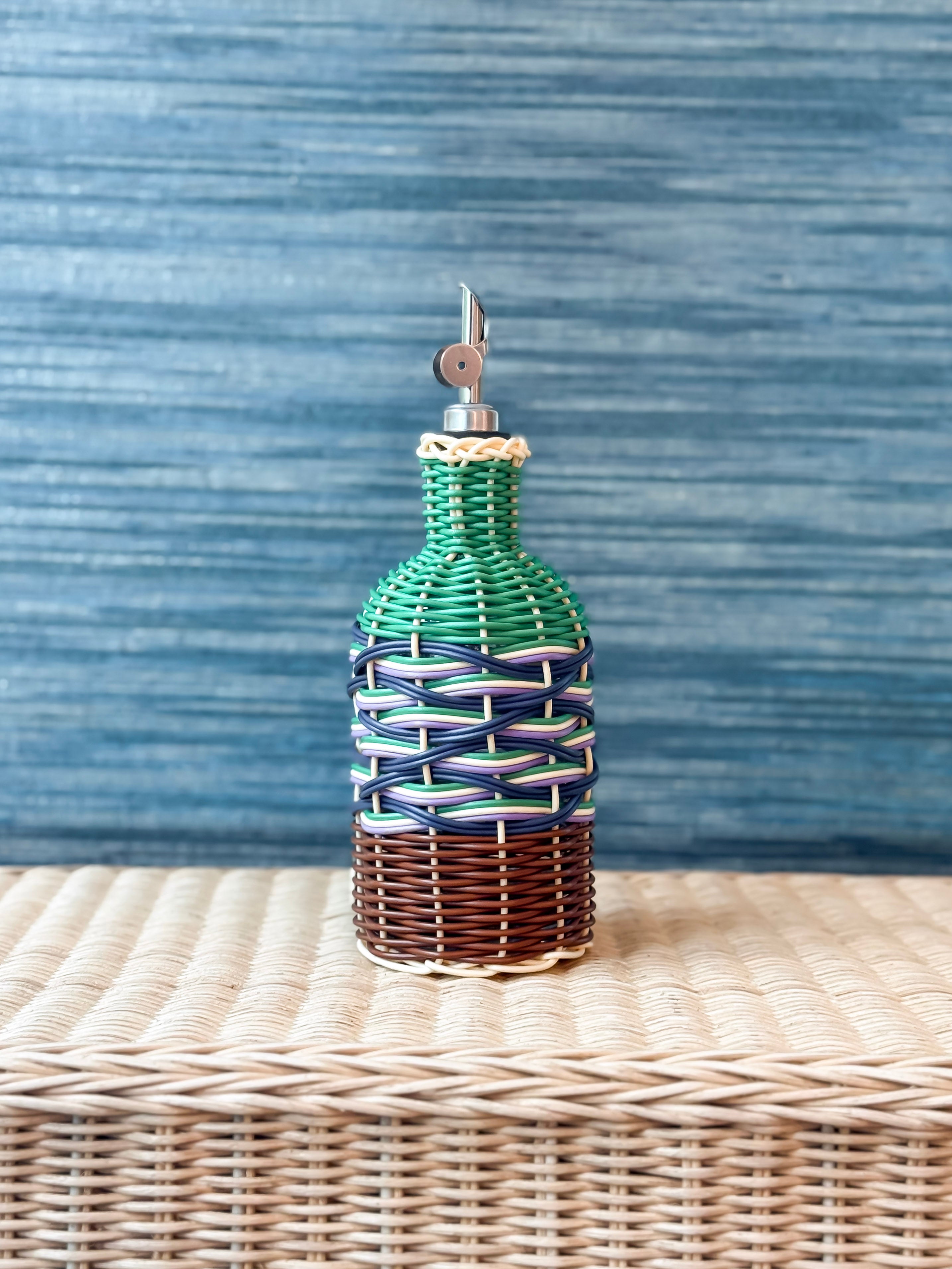 Woven Oil Pourer - Brown/Green